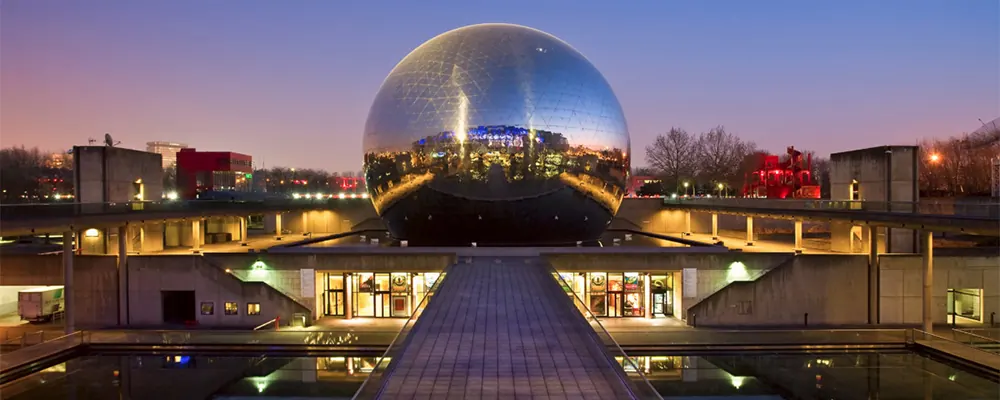 géode à la tombée de nuit 75019 : nettoyage de bureaux à Paris 19