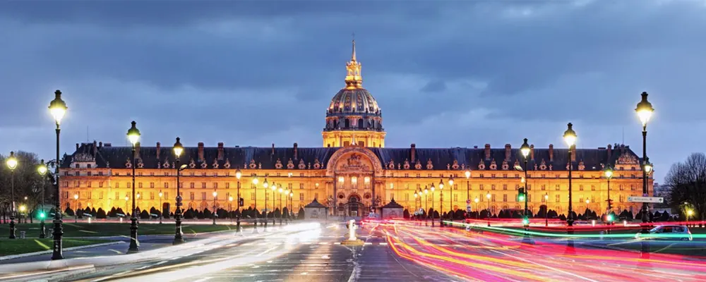 Les Invalides à l’aurore : nettoyage de bureaux à Paris