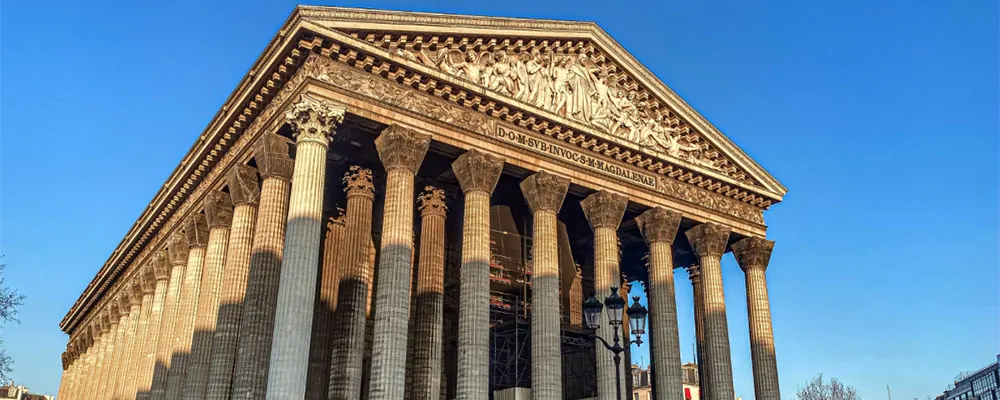 Angle de l'église de la Madeleine 75008, Nettoyage Paris 8 : nettoyage de bureaux à Paris 8