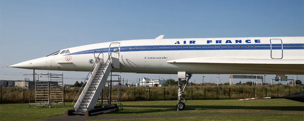 À Athis Mons 91200. Musée de plein air, vue du concorde. Entreprise nettoyage bureaux locaux 91