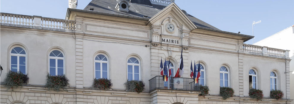 Vue de la facade de la Maire de bourg la reine. Entreprise nettoyage bureaux locaux 92