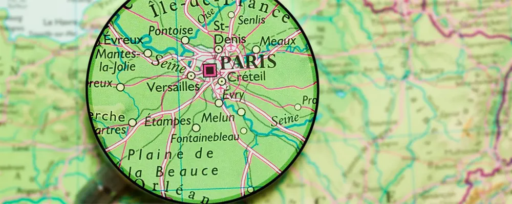 Carte routière avec une loupe sur l’Île-de-France : villes desservies par NPFL